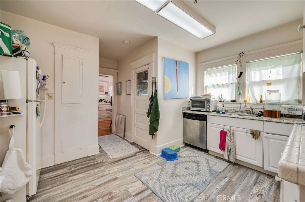 3215 Sherwood Avenue Property Photo 10