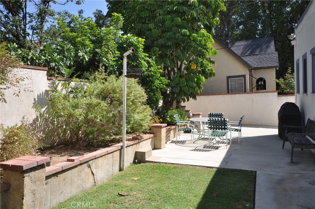 3215 Sherwood Avenue Property Photo 17