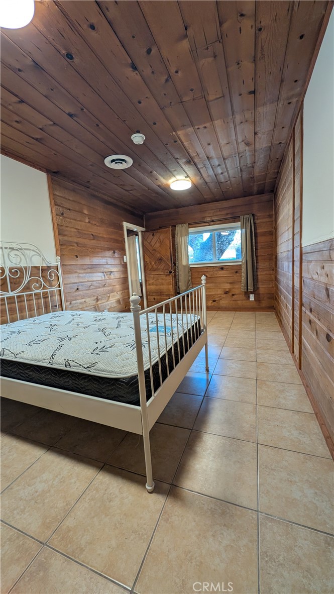 546 Griswold Avenue Property Photo 18