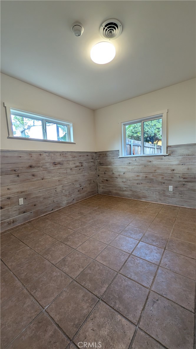 546 Griswold Avenue Property Photo 23