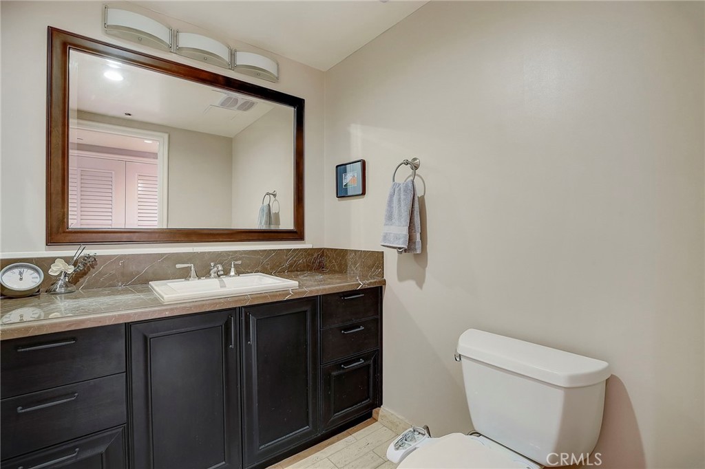 155 Cordova Street 101 Property Photo 14