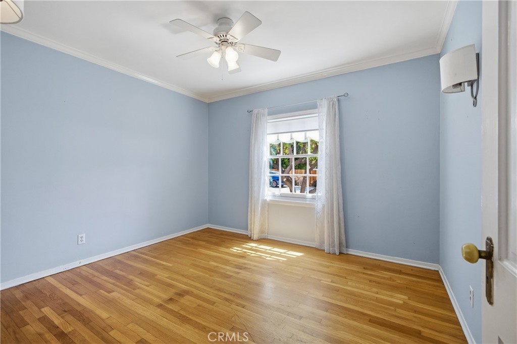 541 E Woodbury Property Photo 24