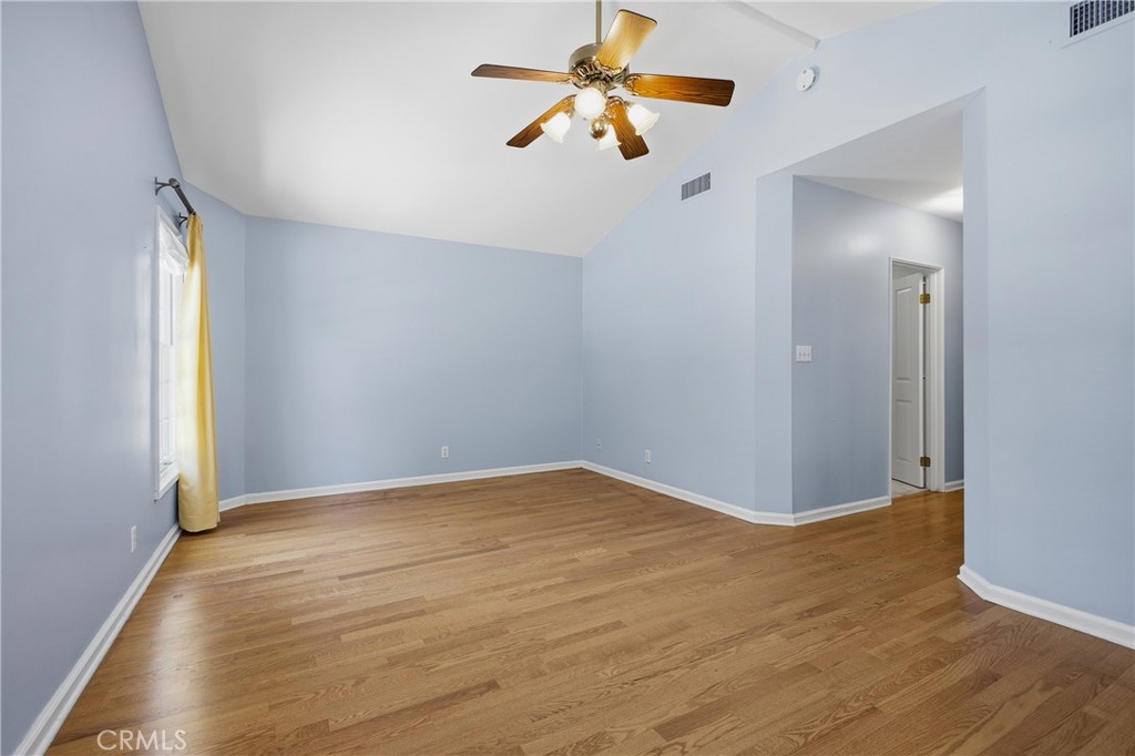 541 E Woodbury Property Photo 32