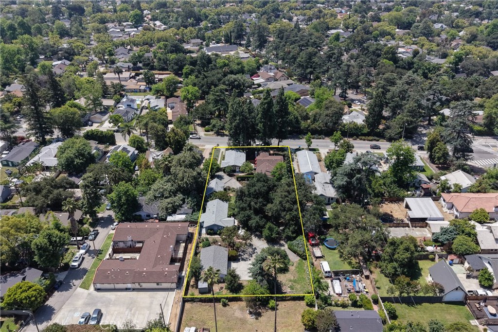 541 E Woodbury Property Photo 43