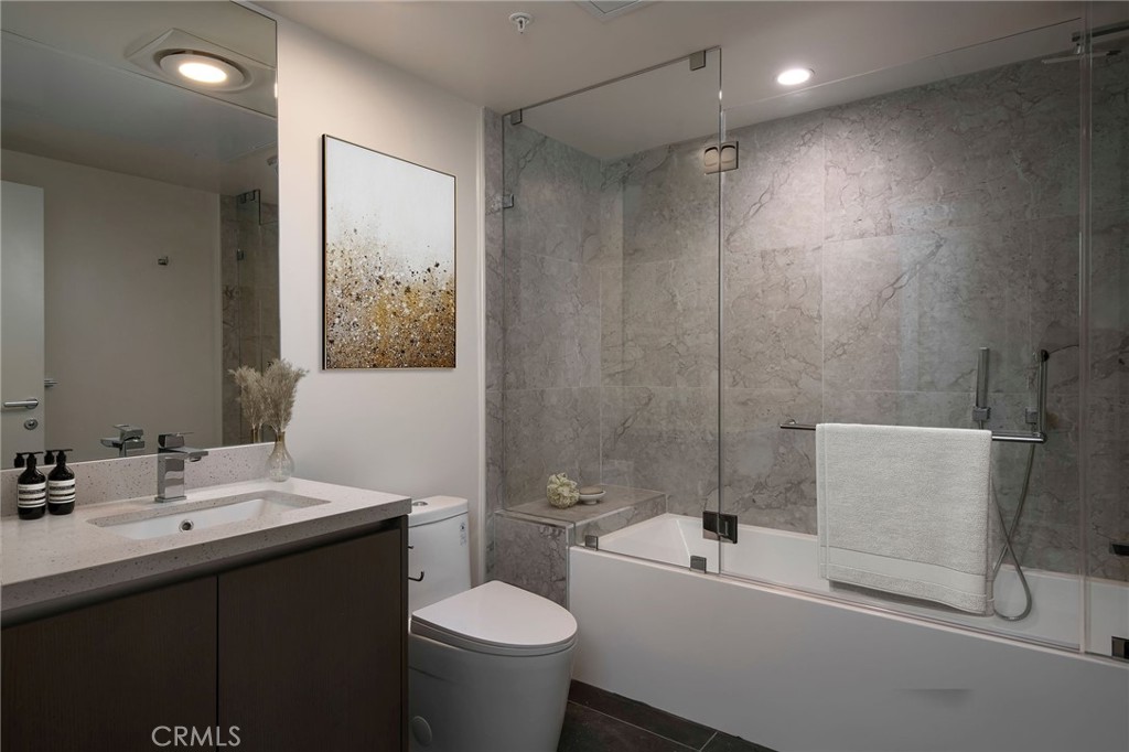 380 Cordova Street 402 Property Photo 13