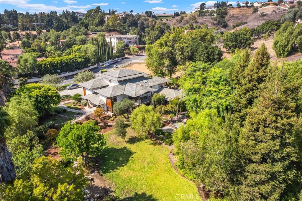 2540 Crow Foot Lane Property Photo