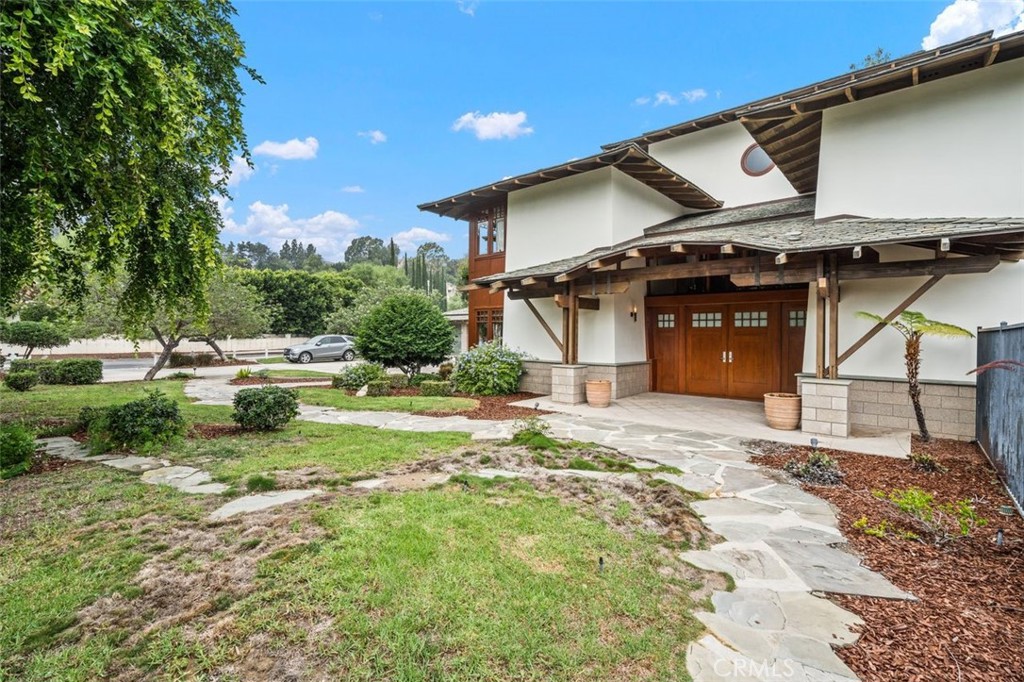 2540 Crow Foot Lane Property Photo 4