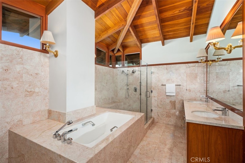 2540 Crow Foot Lane Property Photo 26
