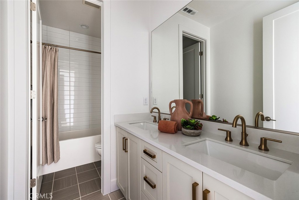 181 E Palm Street E Property Photo 15