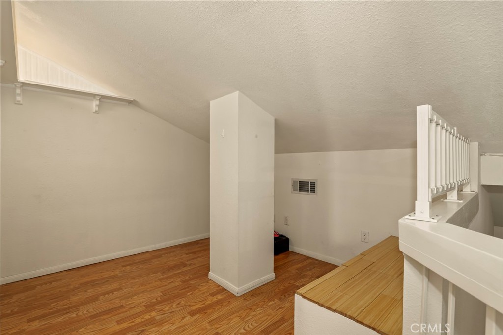24662 Golfview Drive Property Photo 11
