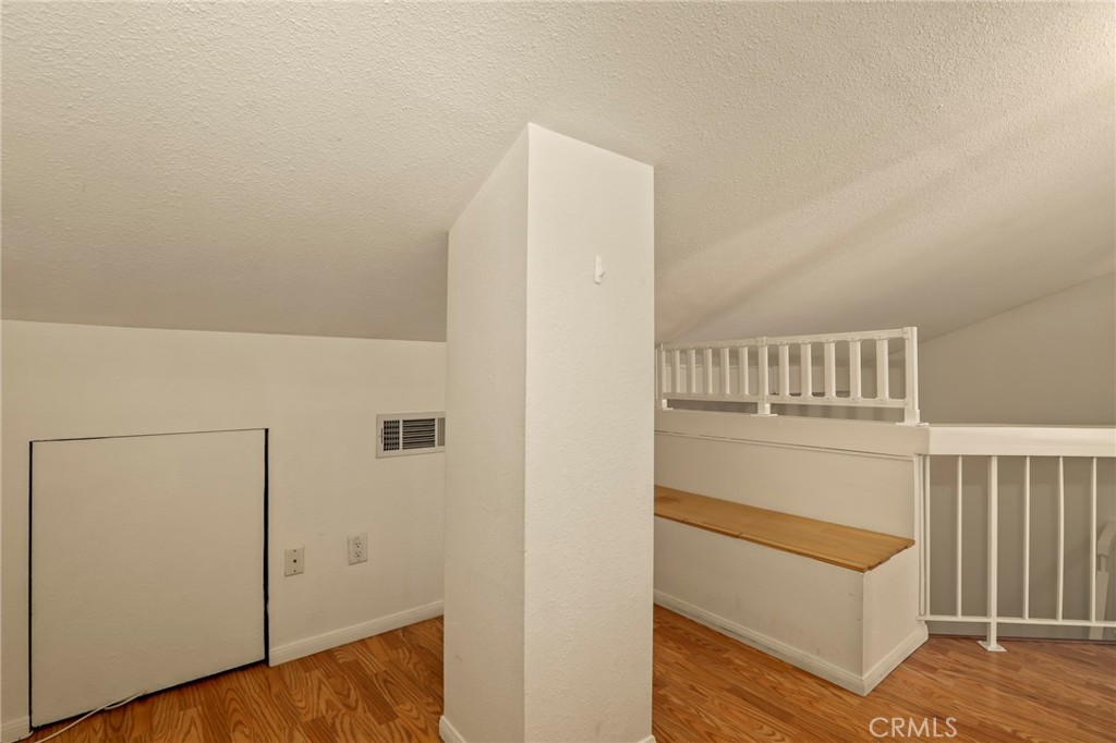24662 Golfview Drive Property Photo 12