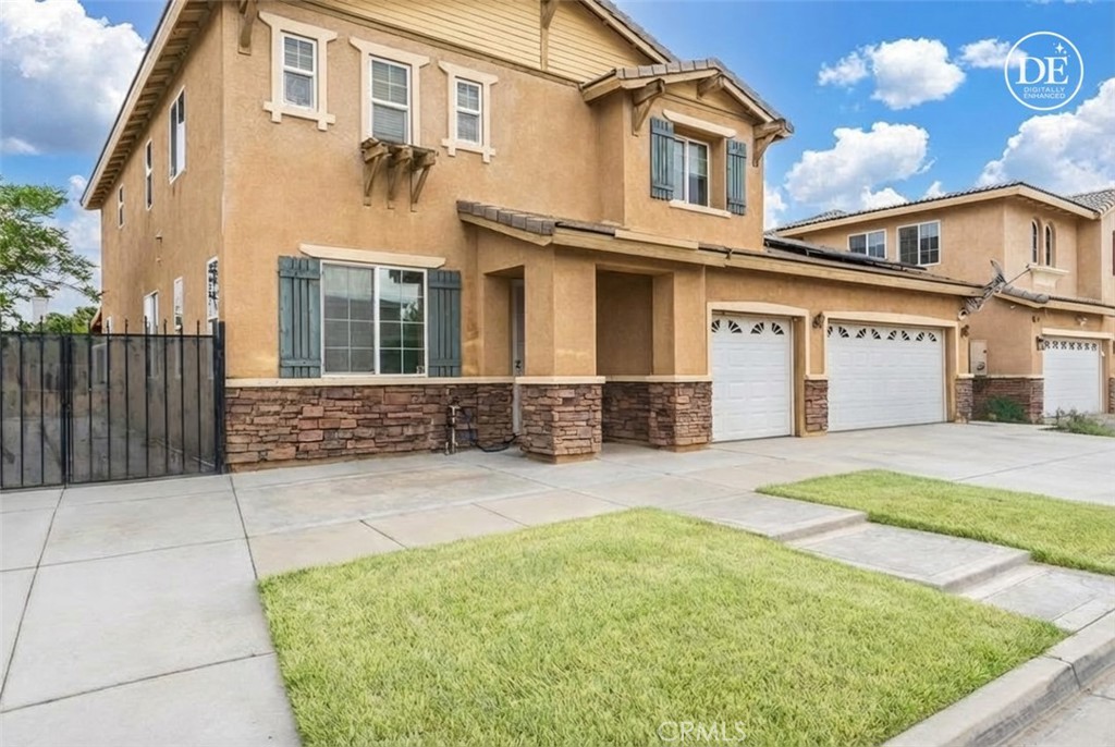 11746 Grotto Hills Property Photo 3
