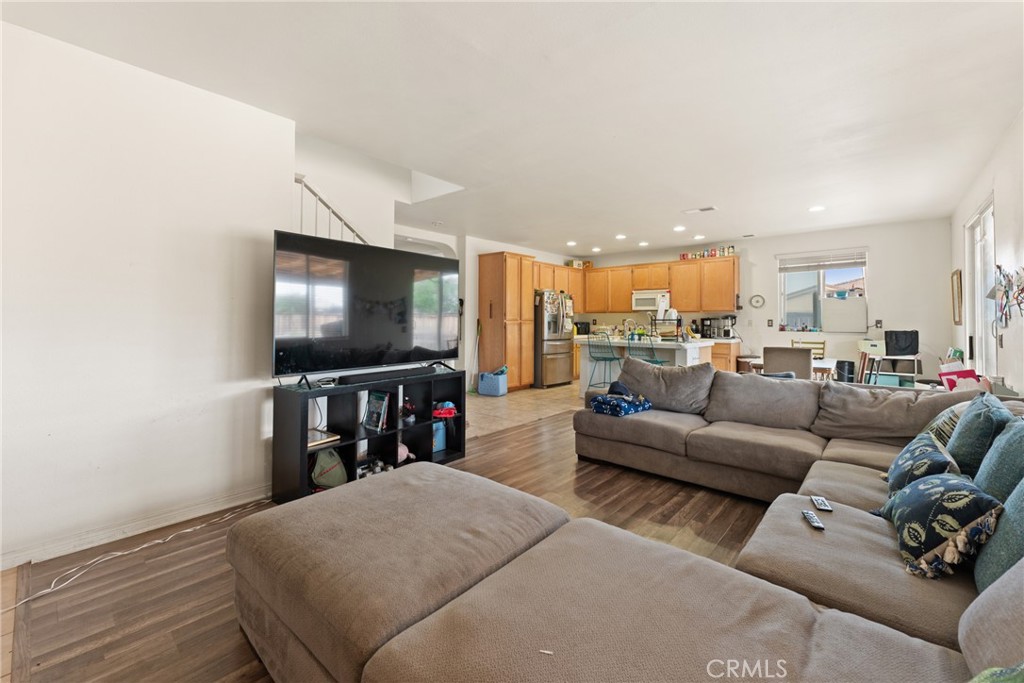 11746 Grotto Hills Property Photo 9