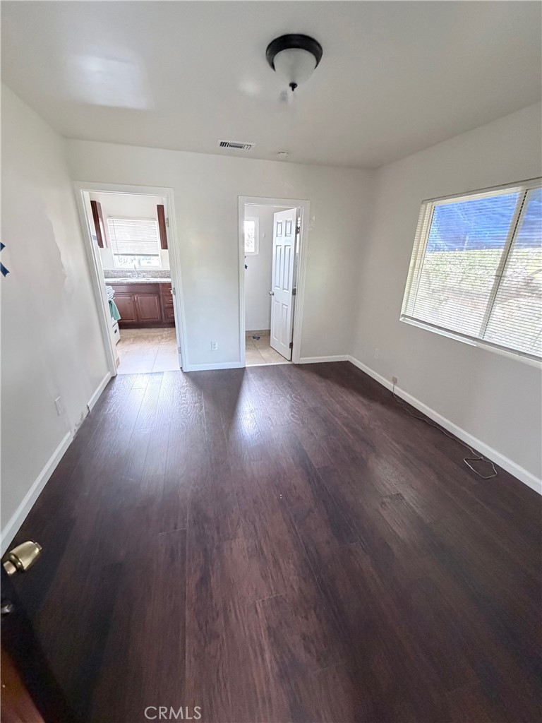 1248 Wesley Avenue A Property Photo 3