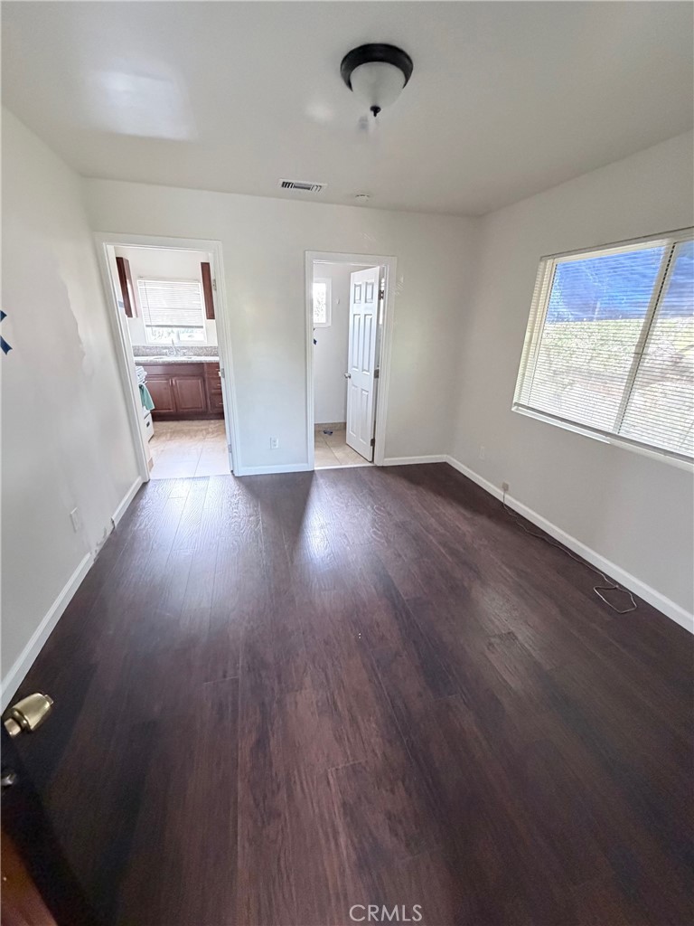 1248 Wesley Avenue A Property Photo 10