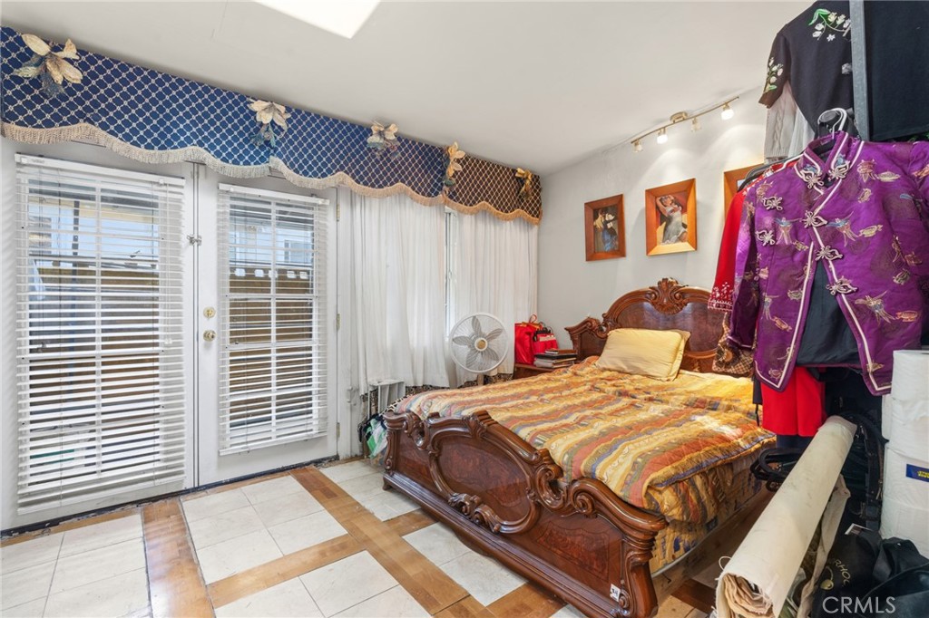 9588 Sparklett Street Property Photo 10