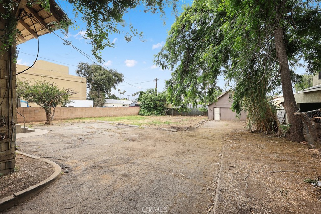 366 E Orange Grove Property Photo 13