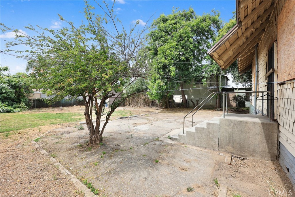 366 E Orange Grove Property Photo 20