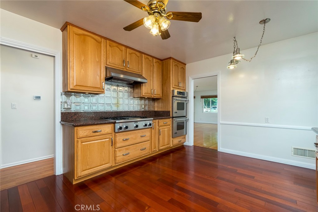 3316 Mills Avenue Property Photo 12