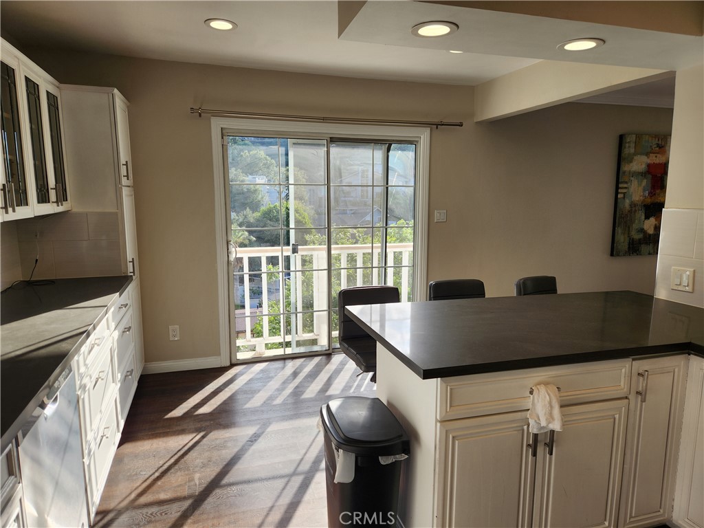 3615 Sunswept Drive Property Photo 14