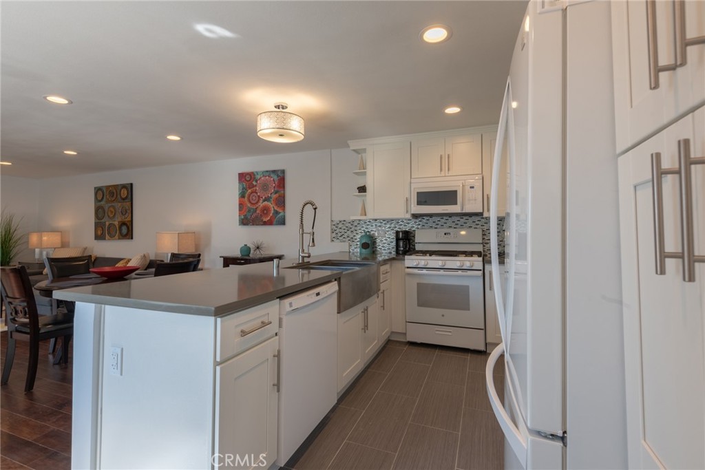 3615 Sunswept Drive Property Photo 35