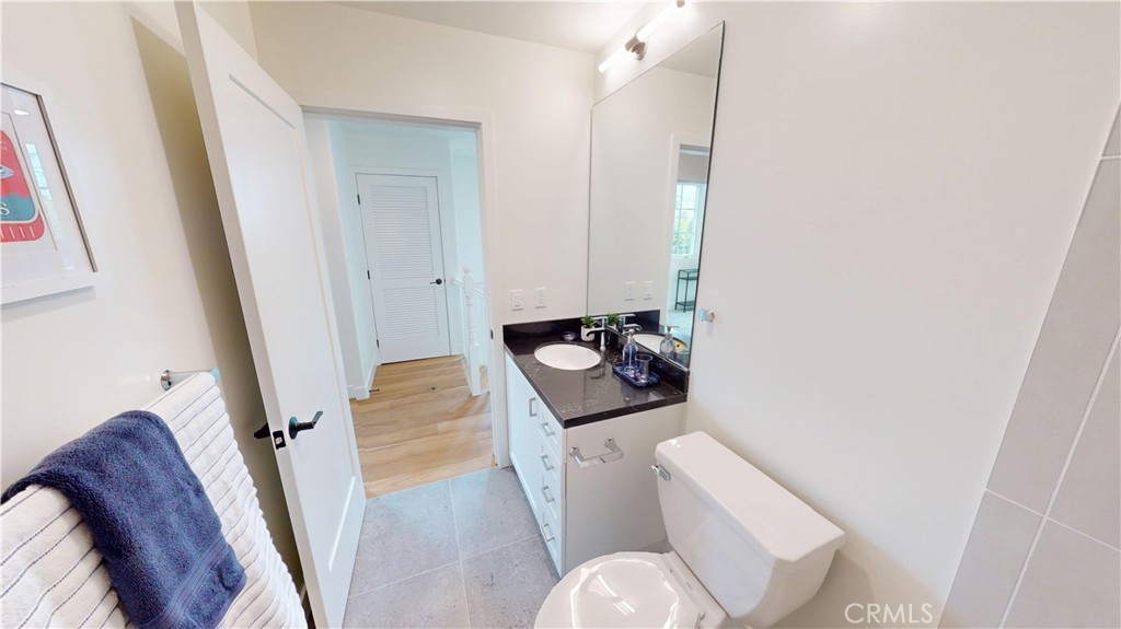 1878 E Walnut Street 203 Property Photo 21