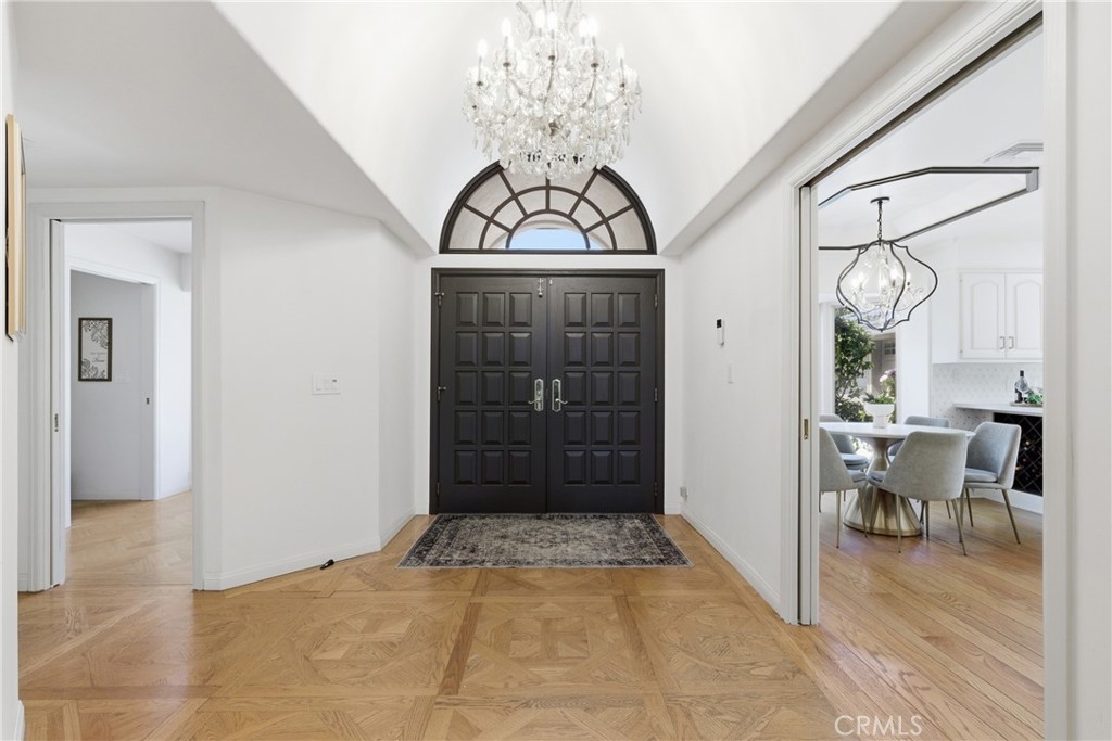 950 Hampton Property Photo 3