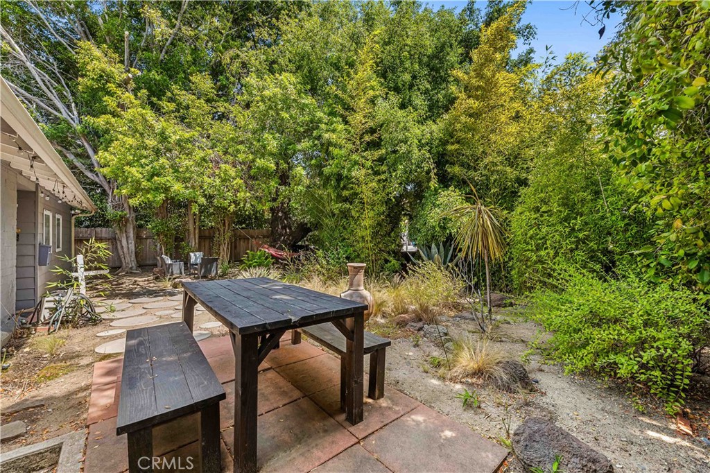 2361 Pelham Property Photo 4