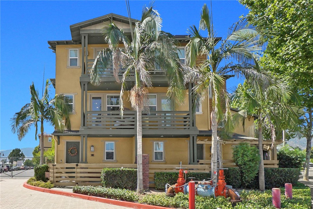 441 S Glendora Avenue Property Photo 1
