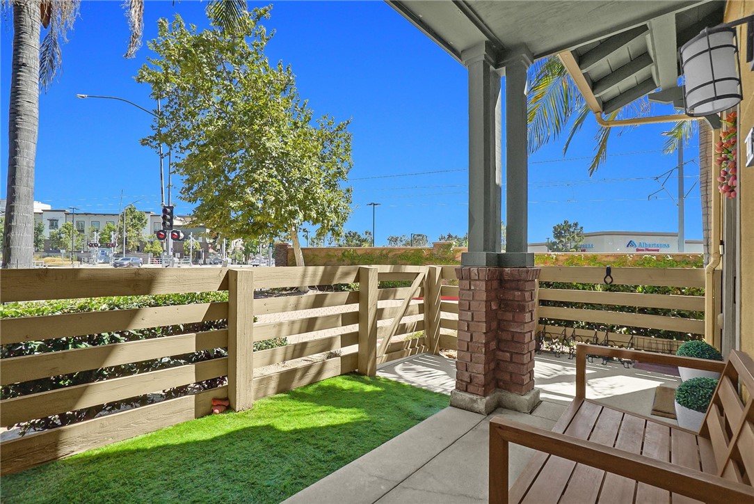 441 S Glendora Avenue Property Photo 3