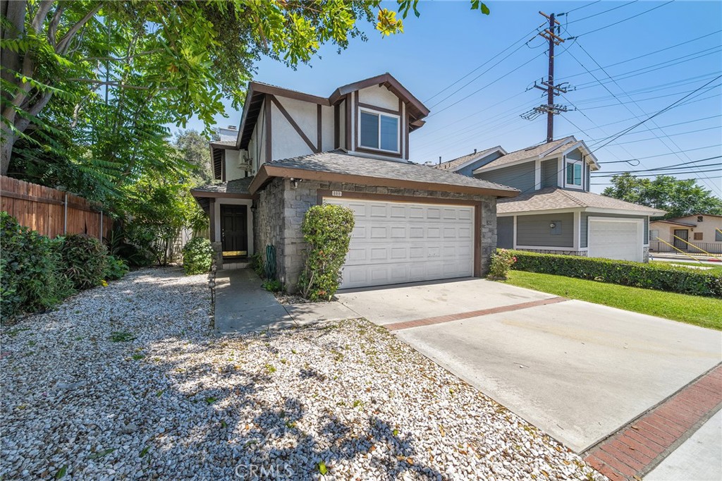 808 S California Avenue Property Photo 2