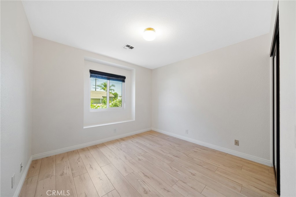808 S California Avenue Property Photo 25
