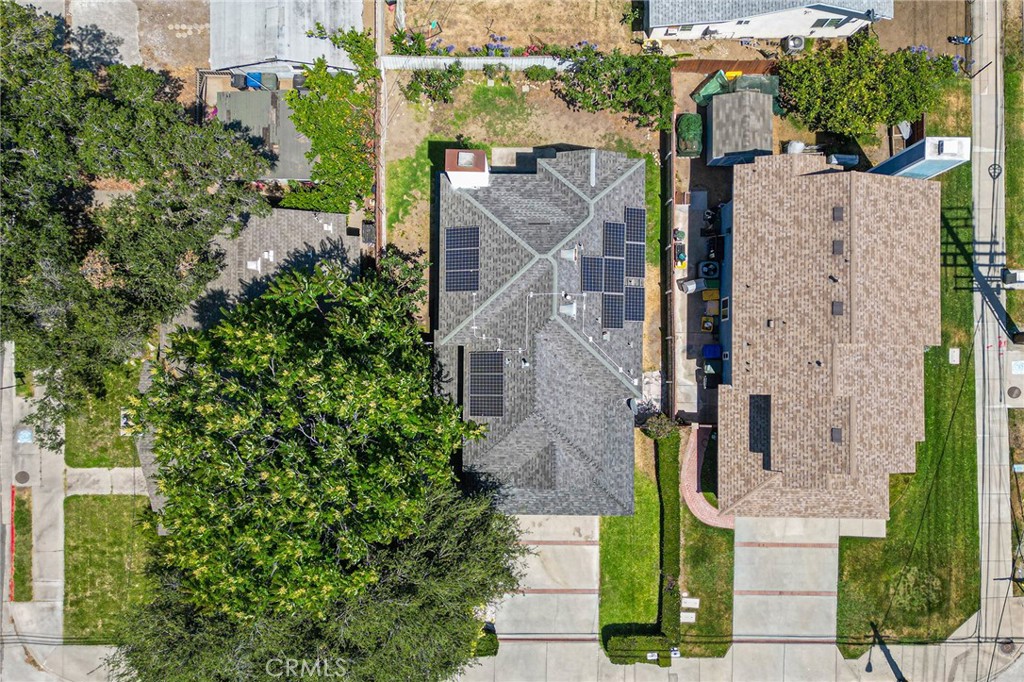 808 S California Avenue Property Photo 33
