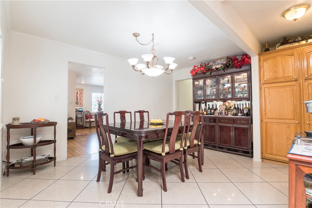 41 Merlon Property Photo 7
