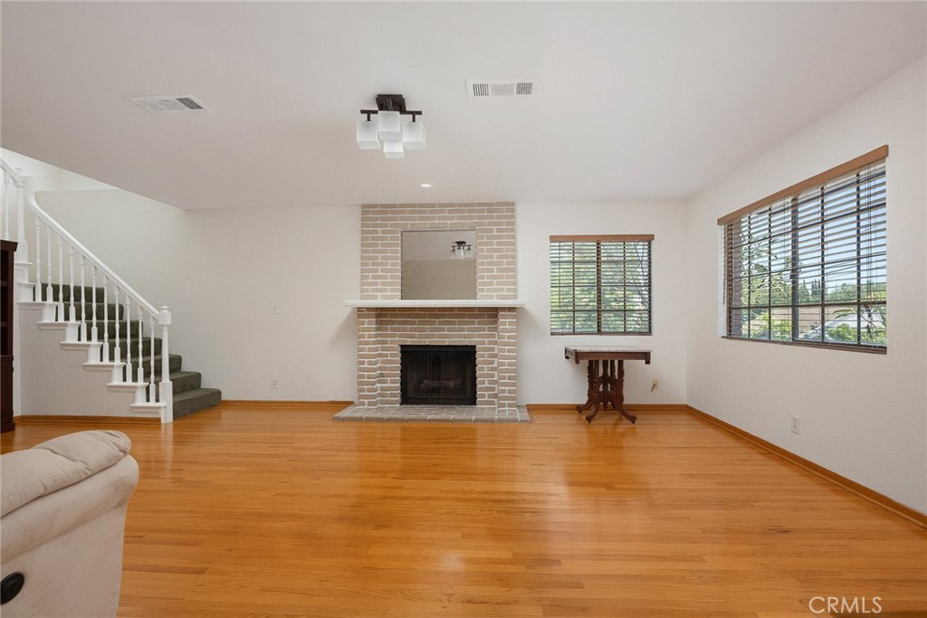 81 W Montecito Avenue Property Photo 6