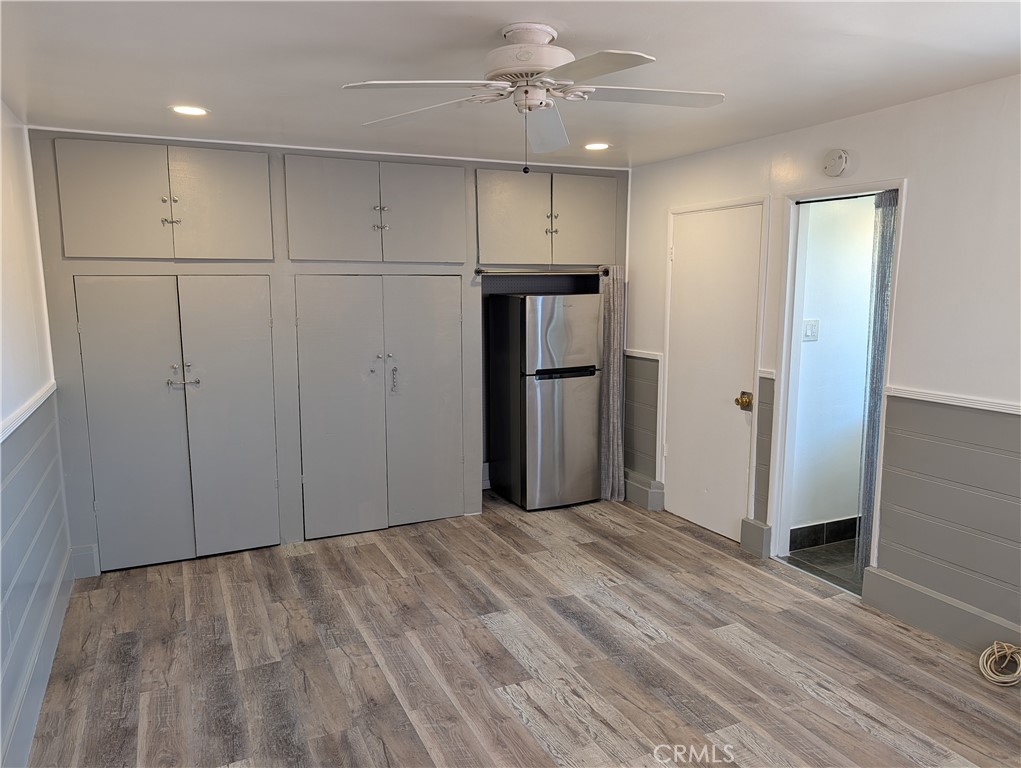 6220 1/2 S Fairfax Property Photo 5