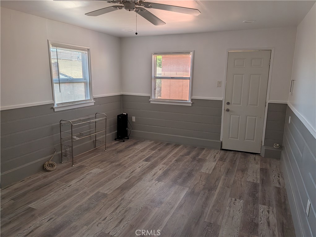 6220 1/2 S Fairfax Property Photo 6