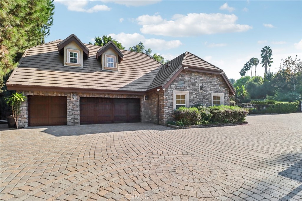 2611 Steeplechase Lane Property Photo 64