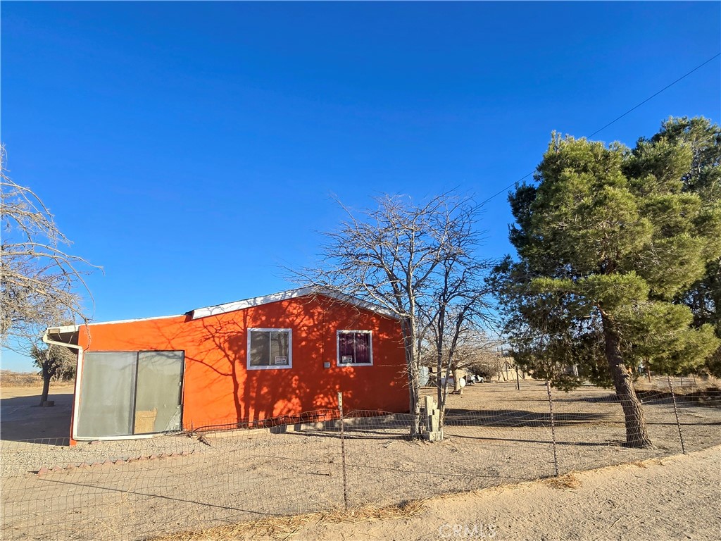 10144 Fetters Property Photo 8