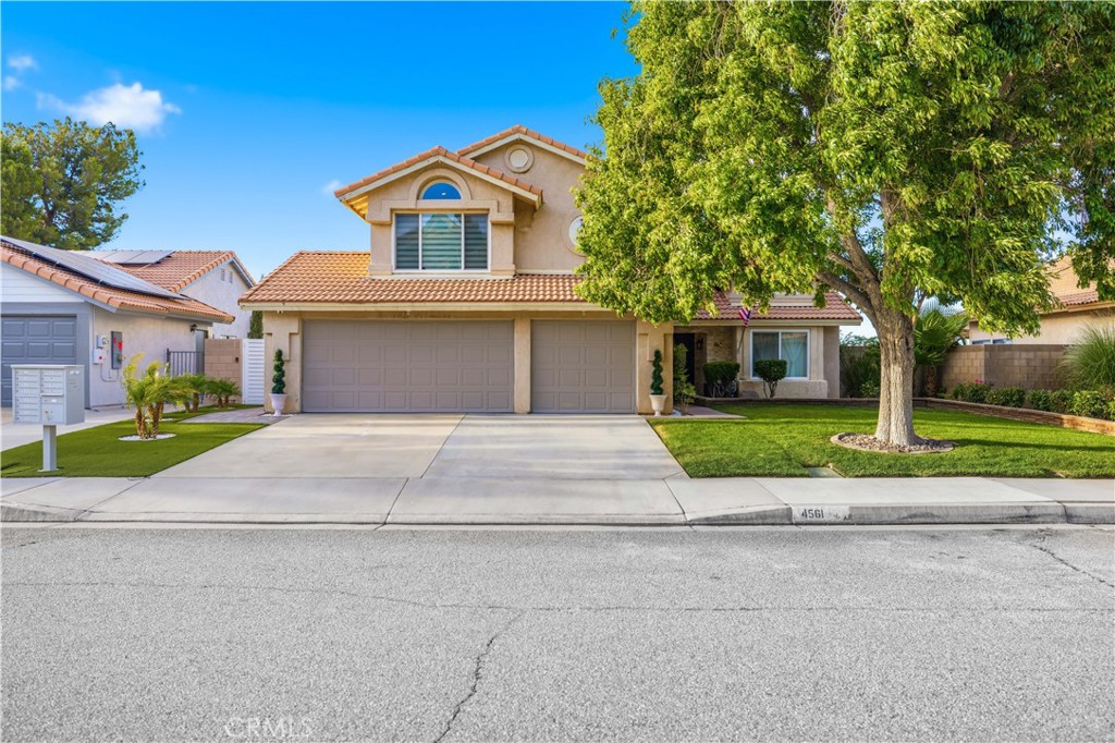 4561 Grandview Property Photo 4