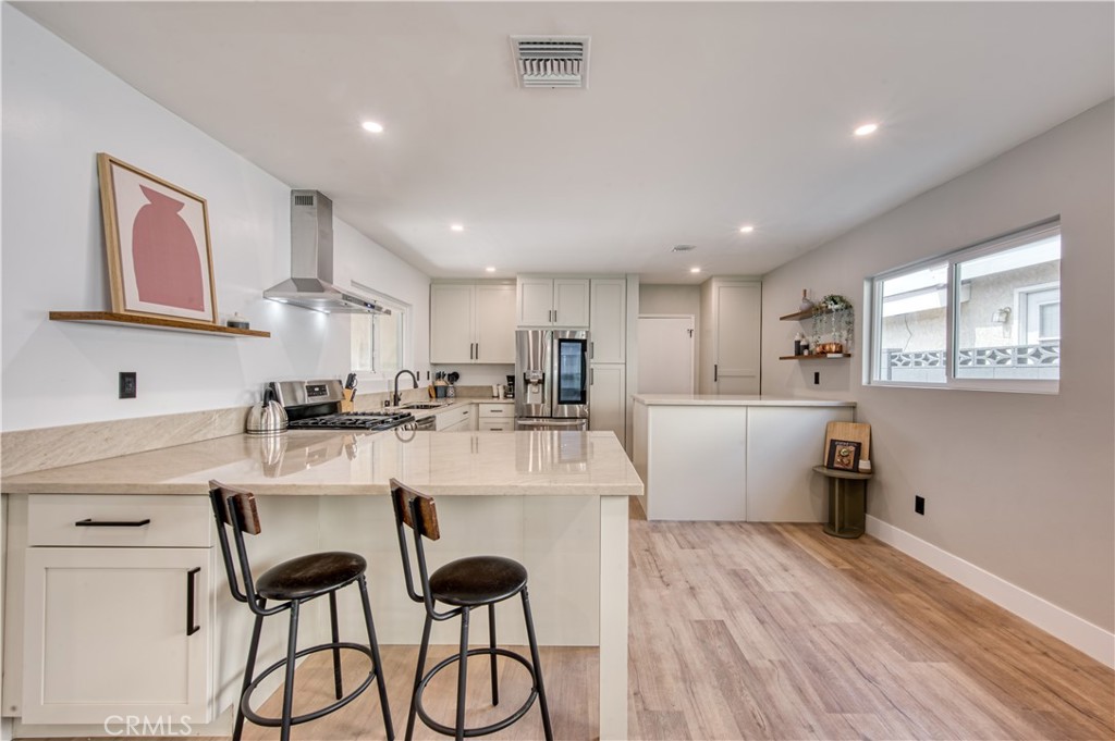 16643 Tuba Street Property Photo 8
