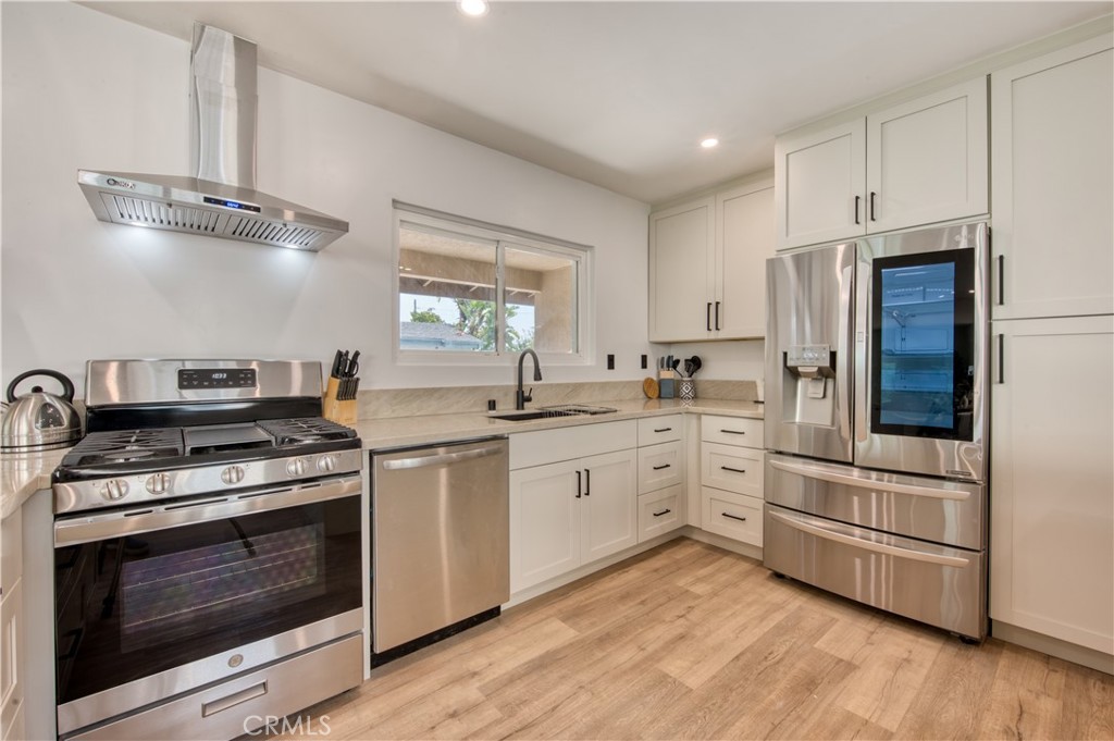 16643 Tuba Street Property Photo 10