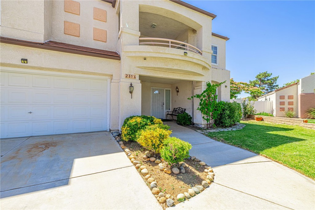2856 Cloverdale Court Property Photo 4