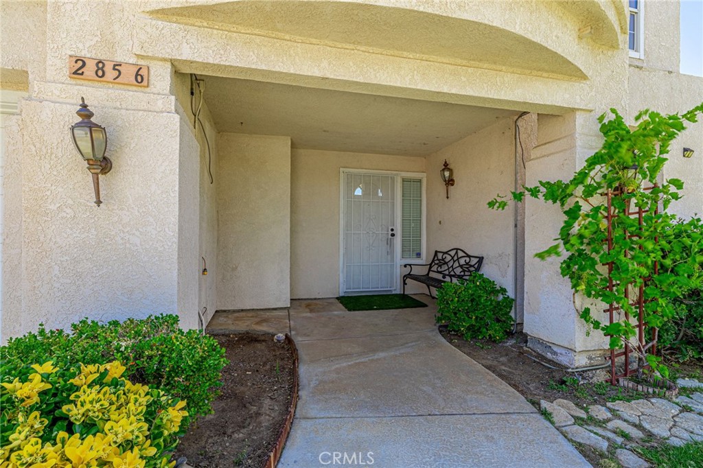 2856 Cloverdale Court Property Photo 5
