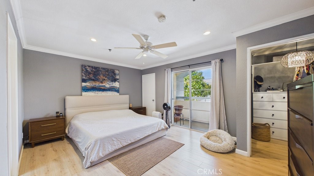 735 W California 102 Property Photo 13