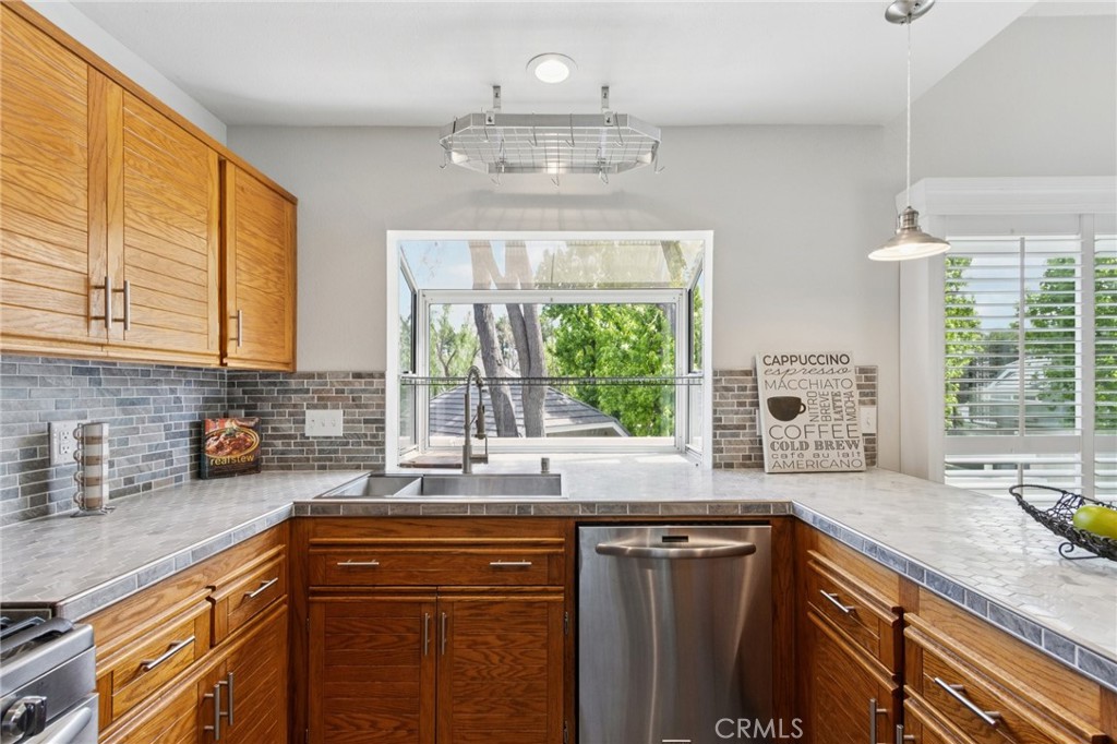 26107 Mcbean Property Photo 12