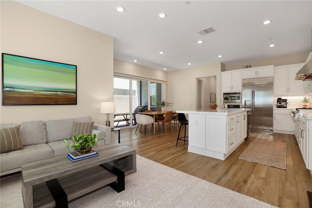 27512 Golden Currant Place Property Photo 3