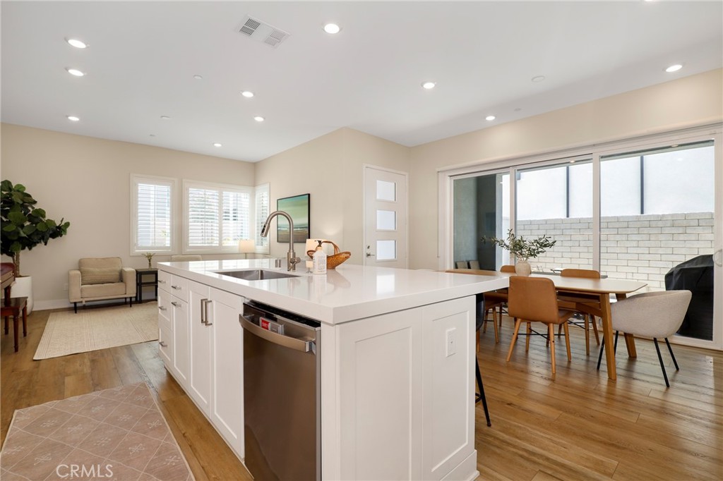 27512 Golden Currant Place Property Photo 6