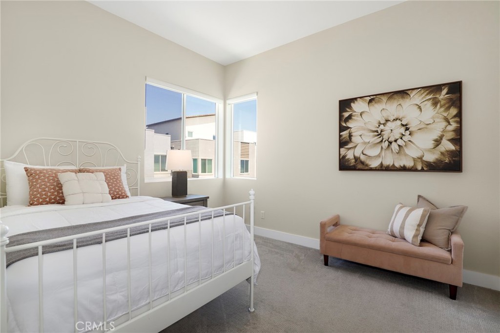 27512 Golden Currant Place Property Photo 11