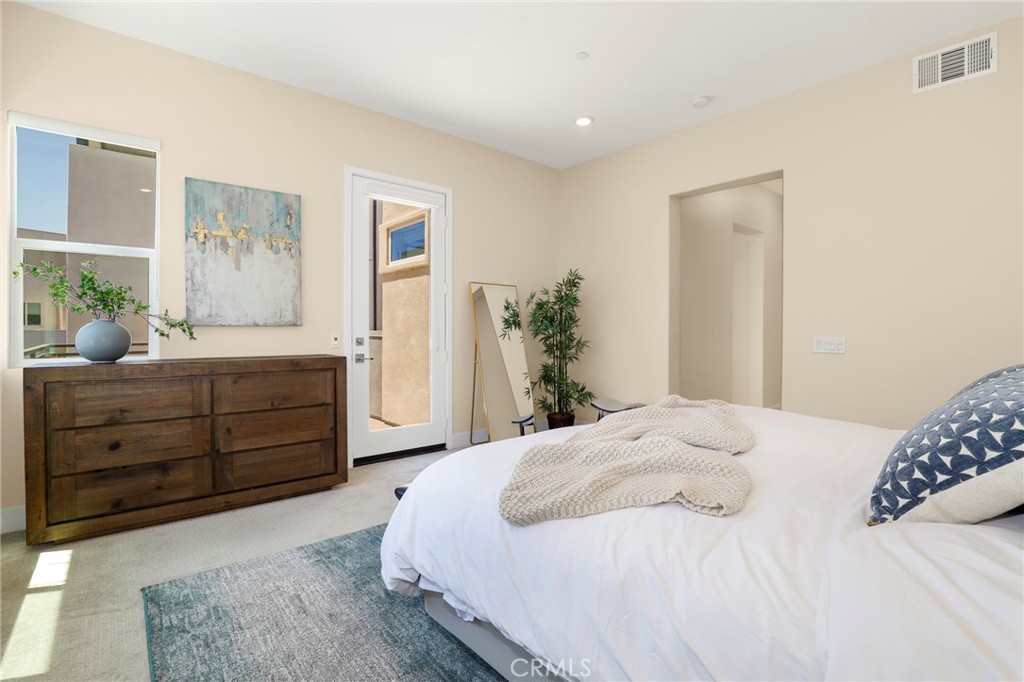 27512 Golden Currant Place Property Photo 15